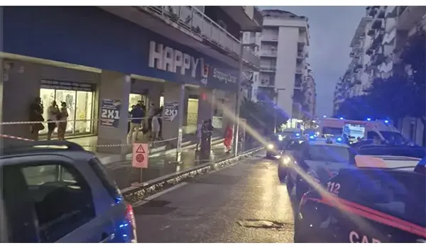 Rissa in centro a Lamezia Terme: scontro tra Rom e Cinesi, un ferito