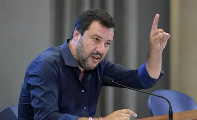 Autotrasportatori in protesta, Salvini convoca due incontri per domani