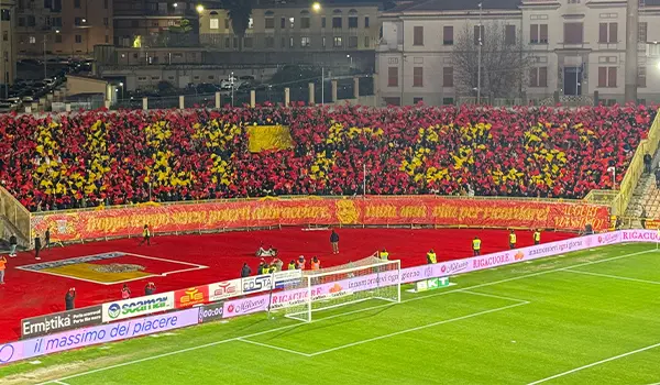 Catanzaro, un girone di andata solido: crescita costante e obiettivi ambiziosi per il ritorno