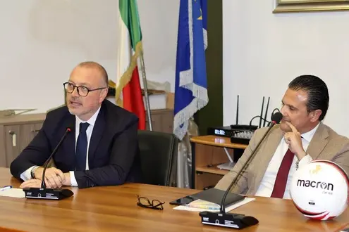 Bovalino: Presentati in conferenza stampa i lavori del rinnovato “Lollò Cartisano”. E’ il “Calcio d’Inizio” 