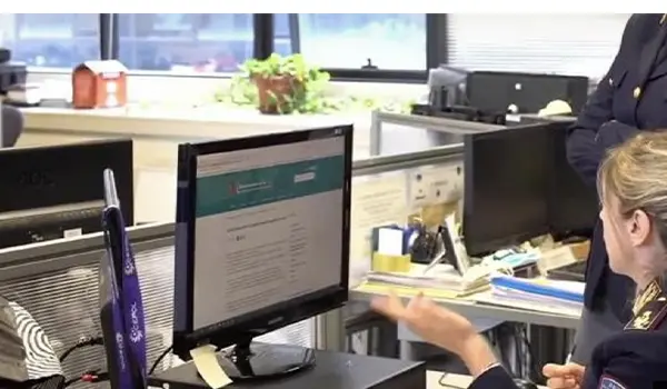 Pedopornografia con l’intelligenza artificiale: arrestato un 52enne a Venezia