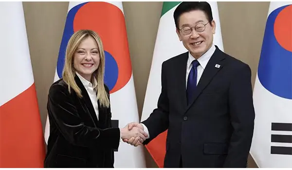 Meloni in Corea del Sud: il K-pop come ponte culturale e nuove intese strategiche tra Roma e Seul