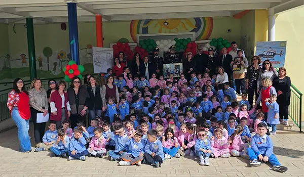 “Semi di Fiducia”: i Carabinieri incontrano i piccoli cittadini di Botricello