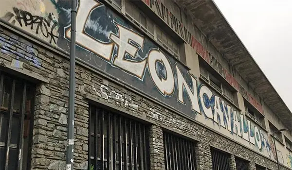 Blitz al Leoncavallo: sgomberato lo storico centro sociale di Milano