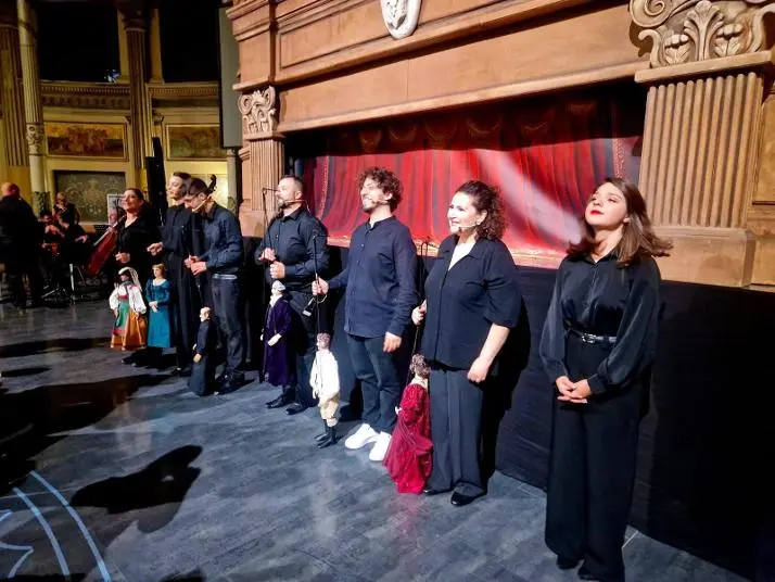 “Tosca e i Pupi siciliani” incanta Roma