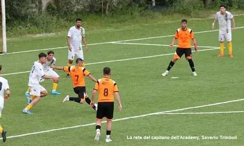 Ardore: l'Academy consolida la sua posizione battendo il Gallina (2-0).