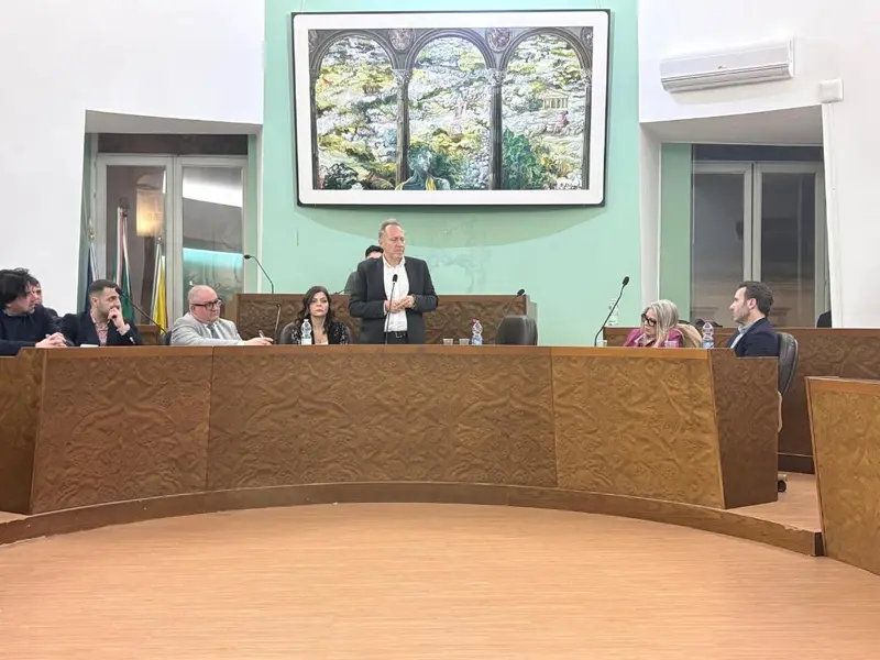 Antonello Sala riunisce il centrodestra e ufficializza la candidatura a sindaco di Floridia. «Per una città più equa e più sicura»