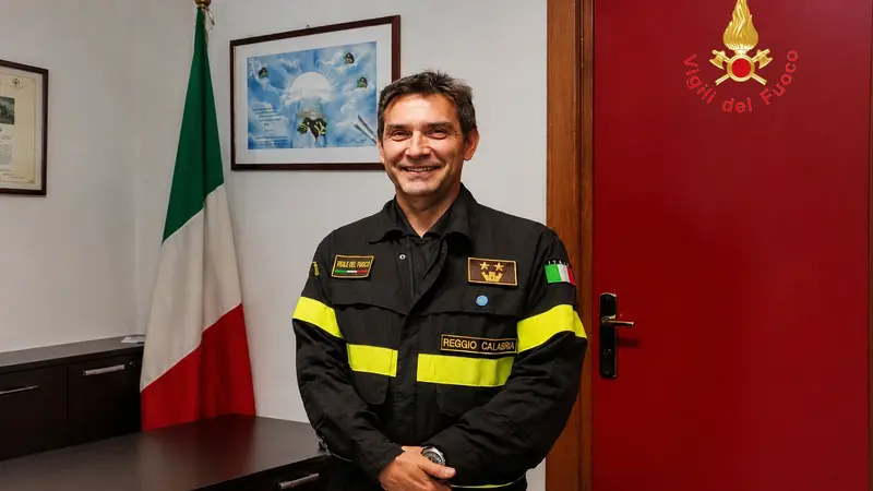 Melito Porto Salvo, due bambini salvati in mare dal vice dirigente dei Vigili del Fuoco