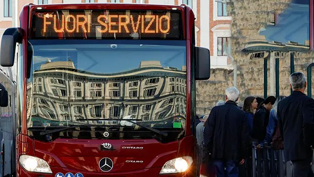 Sciopero trasporti oggi: disagi e orari, le città in cui si fermano i mezzi pubblici, i dettagli