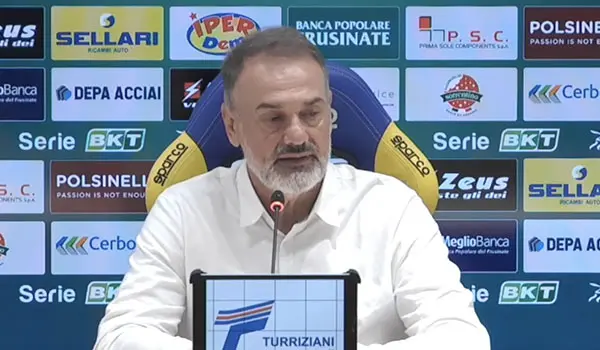 Mister Vivarini dopo Frosinone-Bari 0-3: “Soluzioni per uscire dalla crisi” (Video)