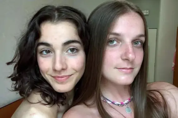 Tragedia a Brivio: due ragazze di 21 anni travolte e uccise da un’auto mentre andavano alla festa del paese