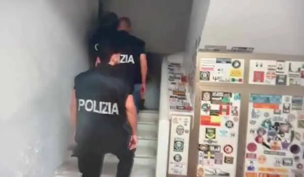 Catanzaro, arrestati i vertici calabresi di Forza Nuova: violenta aggressione a sfondo razzista
