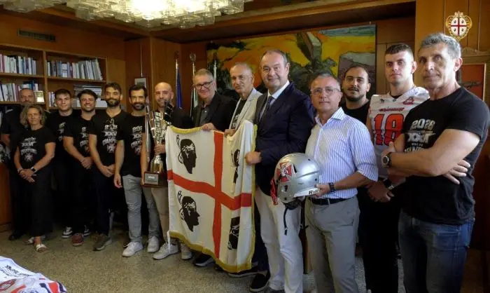 Crusaders Cagliari: la visita in Consiglio Regionale dal Presidente Comandini