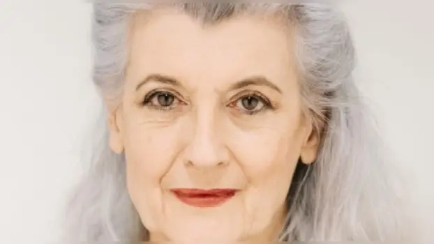 AMA Calabria, “La morte della Pizia” con Patrizia La Fonte in scena a Catanzaro e Lamezia Terme