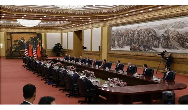 Xi incontra Trump a Pechino: Stati Uniti e Cina tra dialogo, rispetto reciproco e nuove sfide globali
