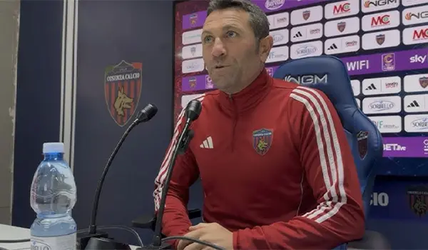 Cosenza-Casertana 3-1, Mister Buscè esalta il gruppo: “Questa squadra è viva”