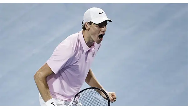 Sinner vola in finale a Miami: vittoria su Zverev e sogno Sunshine Double