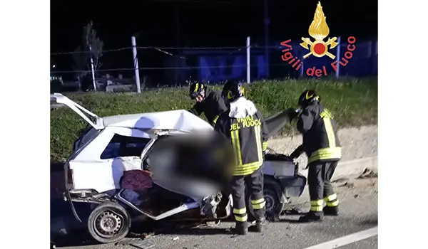Incidente sulla SS106 a Steccato di Cutro: un morto e un ferito grave