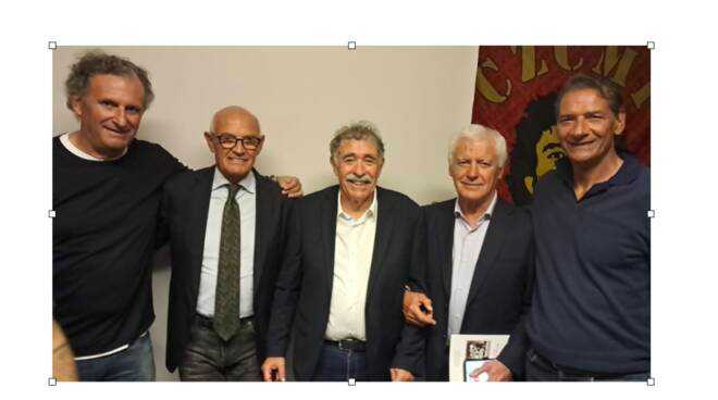 Catanzaro calcio, inaugurato a Bologna il club “Massimo Palanca”