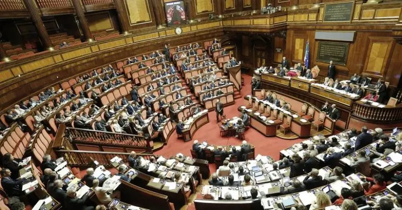 Manovra, le voci rassicurano i mercati: spread chiude a 266
