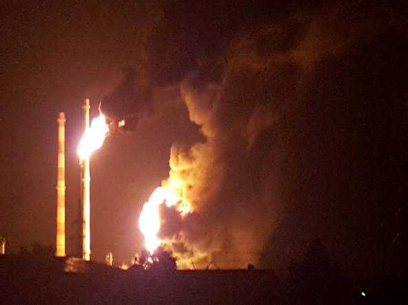 Vohburg, Germania: scoppio in una raffineria