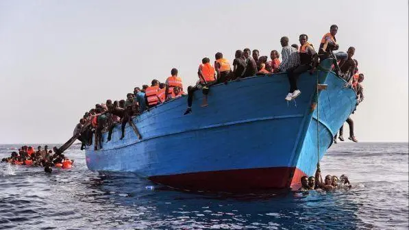 Migranti, Frontex: -81% arrivi in Italia nel 2018