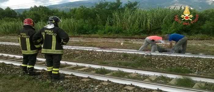 Tragedia in Calabria, treno investe famiglia, morti due piccoli Angeli, grave madre