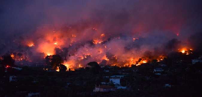 Incendi Grecia, si temono almeno 100 vittime; Governo annuncia misure straordinarie