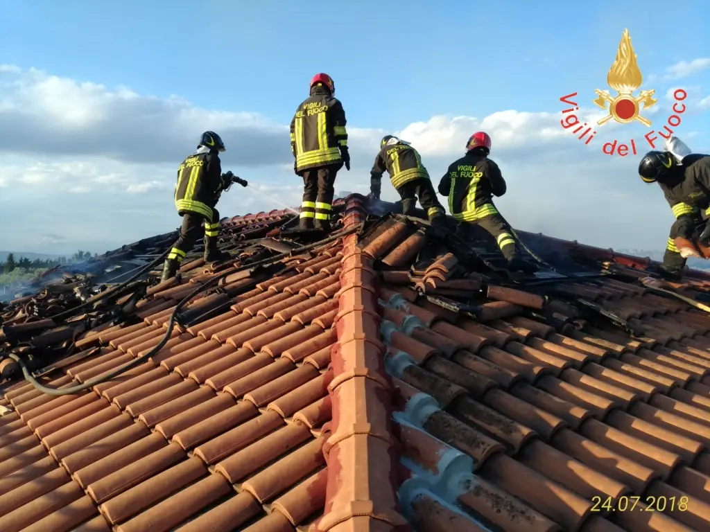 incendio stabile stazione ferroviaria comune di Sant'Andrea sullo Ionio