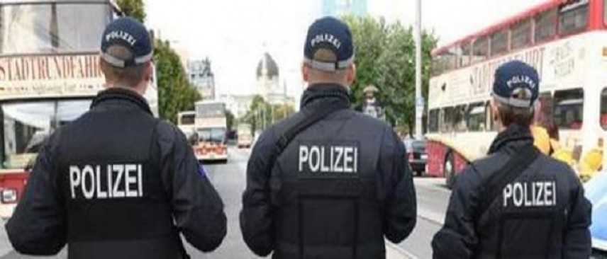 Germania, accoltella passeggeri su un autobus: più di 10 feriti