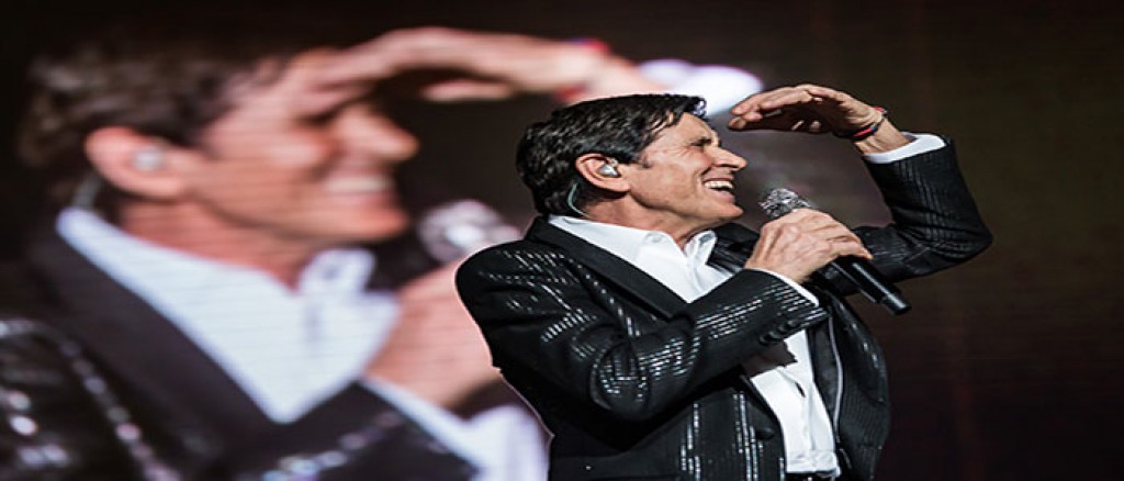 Domani sera Gianni Morandi alla Summer Arena di Soverato per il "d'amore d'autore" tour