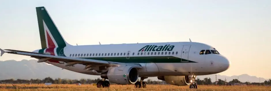 Alitalia, Di Maio: "I tavoli sono aperti, l'obiettivo è tutelarla"