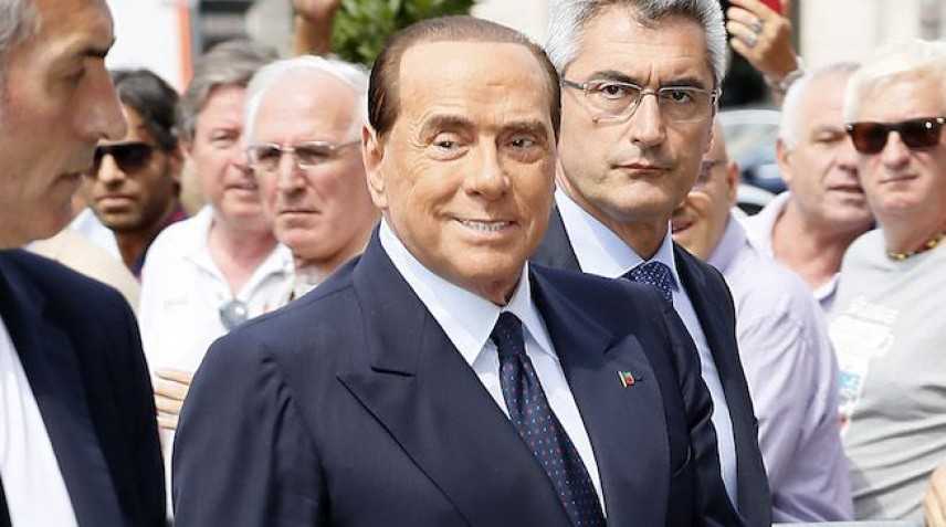 Migranti, Berlusconi: "Mai perdere di vista i principi di umanità"