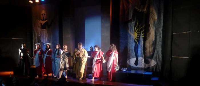 Eumenidi, da brividi la prima del Teatro di Calabria