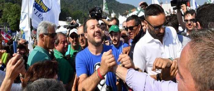 Salvini da Pontida: prossime europee come referendum sull'Europa