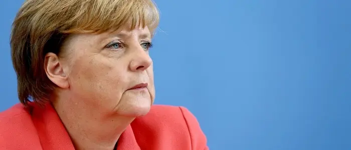 Merkel sui migranti: "Nessun Paese deve prendersi il peso da solo. Cerchiamo una soluzione europea"