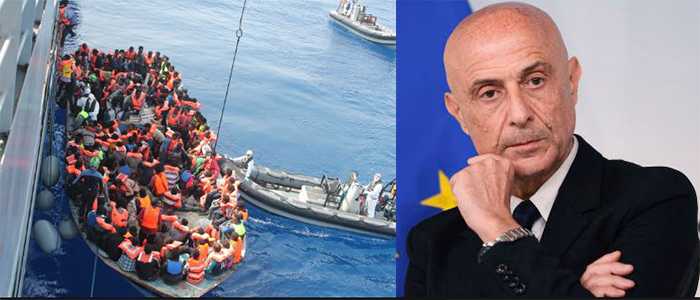 Migranti: Minniti, ora l'Unione europea può implodere
