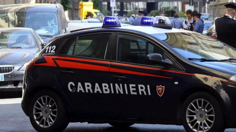 Montecorvino Rovella, pacco bomba a collaboratore del sindaco: è grave