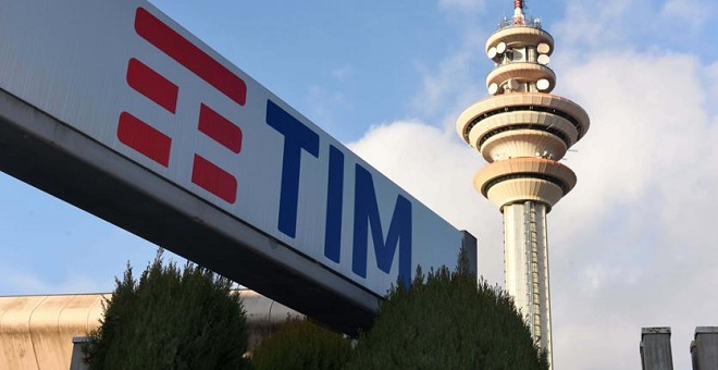 Tim: intesa con i sindacati, evitata cassa integrazione per quasi 30mila lavoratori