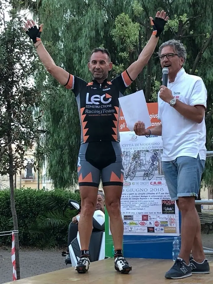 Granfondo Città di Andria: Elia Aggiano dell?Airone Leo Constructions semina tutti