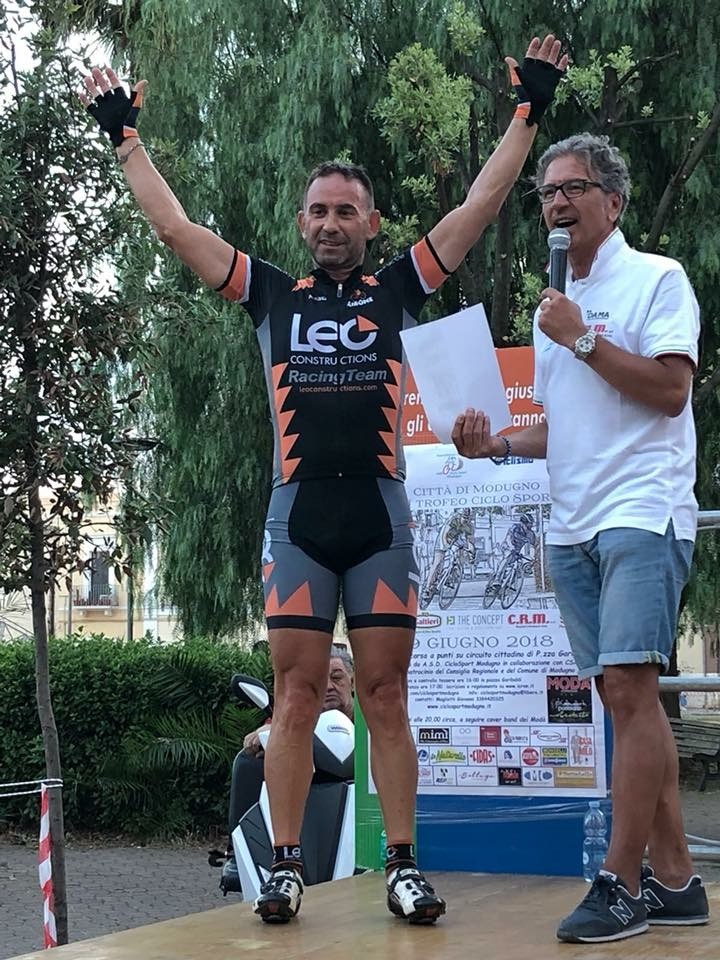 Granfondo Città di Andria: Elia Aggiano dell?Airone Leo Constructions semina tutti