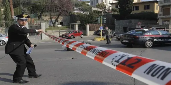 Lite tra famiglie rom: spari in strada e inseguimenti in auto. Grave 29enne fiorentino