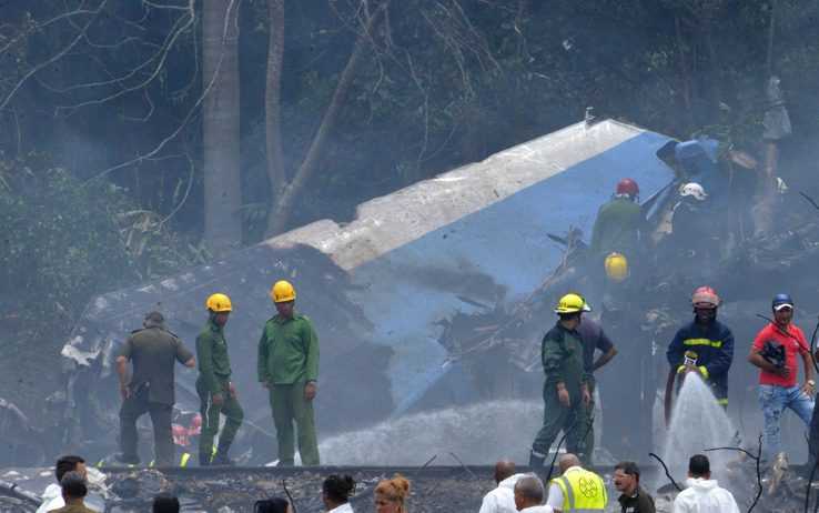 Cuba: aereo si schianta al decollo, oltre 100 vittime