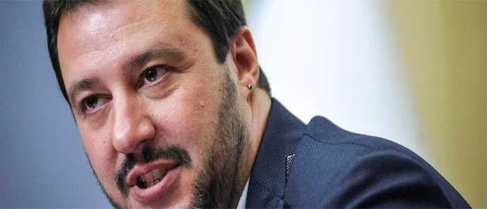 Salvini: «Aspetto Lunedì o lascio la parola a Mattarella»