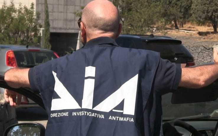 Camorra, sei arresti a Napoli: tra loro due medici sospettati di riciclaggio