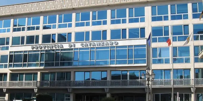 Catanzaro avrà il suo Liceo classico europeo. Il TAR Calabria dà ragione alla Provincia di Catanzaro