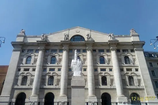 Mercati finanziari: Piazza Affari peggiora, spread oltre quota 150