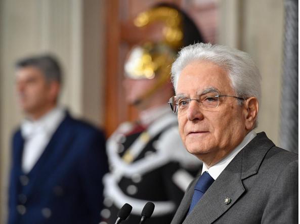 Trattative Governo: leader pronti al passo di lato. Mattarella chiede il testo definitivo.