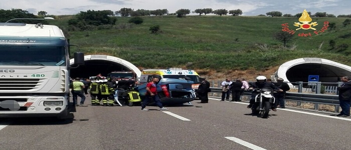 Catanzaro. Rocambolesco incidente sulla nuova ss106