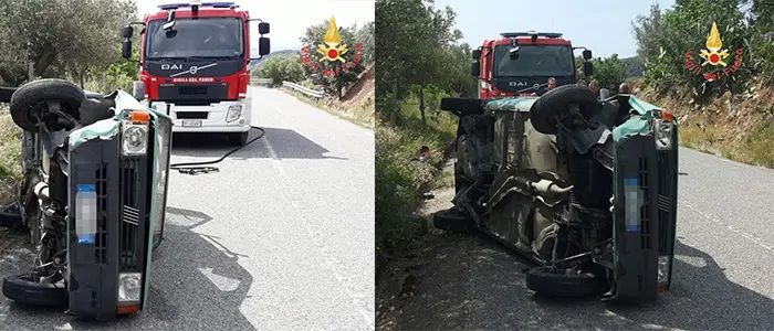 Nel catanzarese si ribaltano con l'auto: coppia di nonnini in ospedale intervento dei VVF